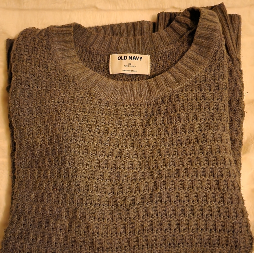 Old Navy Sweater